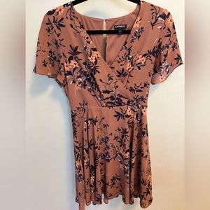 Express size 2 floral dress
